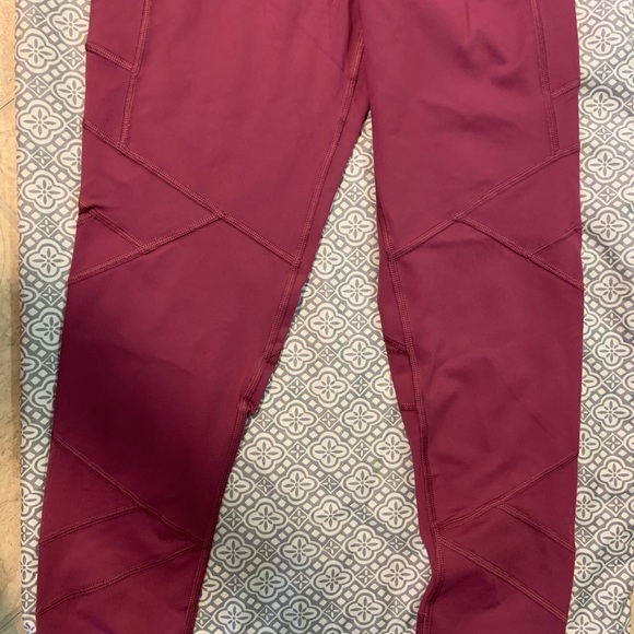 Victoria’s Secret Knockout Sport With Pockets - Picture 4 of 4